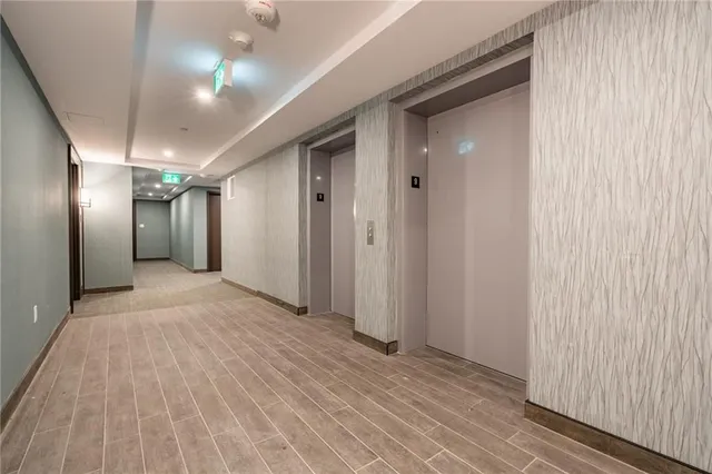 Additional image 5 of 470 DUNDAS St Unit 902