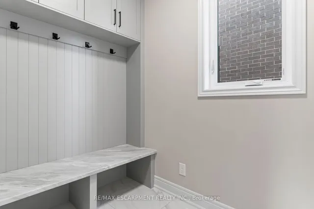 Additional image 12 of 33 Hampshire Pl