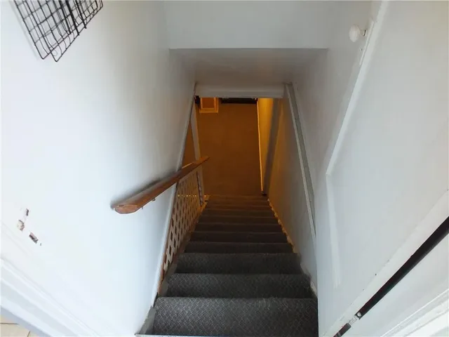 Additional image 13 of 101 ALBANY Ave