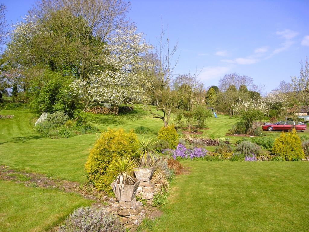 Additional image 29 of Kennel Batch, Wells