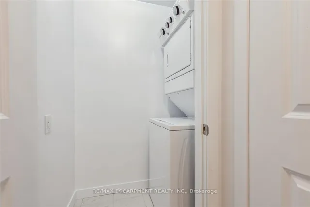 Additional image 21 of 450 Dundas St Unit 1001
