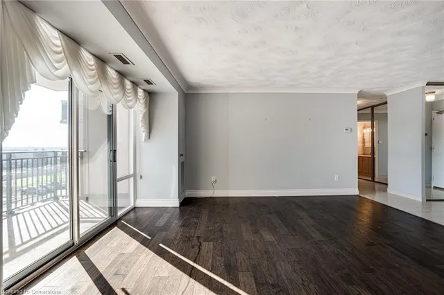 Additional image 6 of 500 Green Rd Unit 507