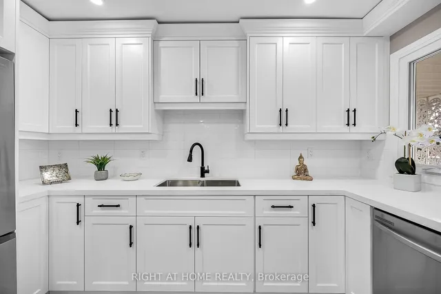 Additional image 4 of 147 Allenby Ave