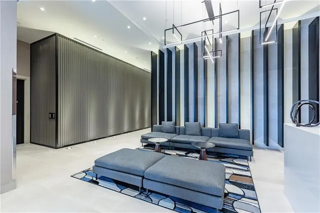 Additional image 15 of 212 KING WILLIAM St Unit 612