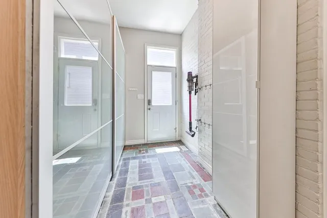 Additional image 17 of 33 MOUNTAIN Ave