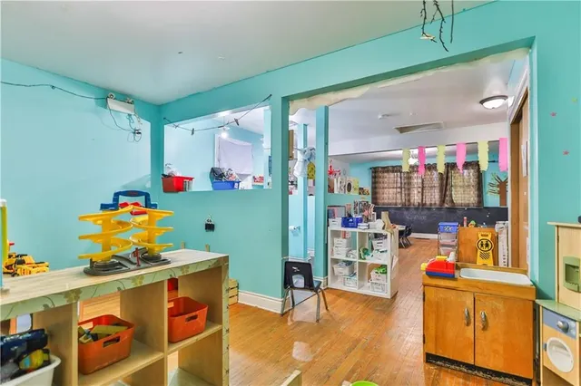 Additional image 21 of 162 DELAWARE Ave