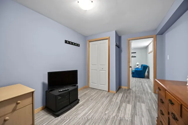 Additional image 31 of 8 Thornbury Crt