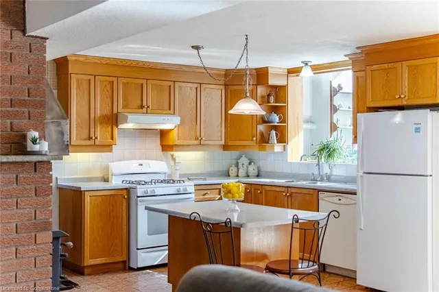 Additional image 19 of 1243 #5 Hwy