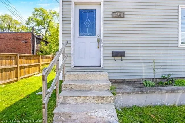 Additional image 3 of 224 Brucedale Ave