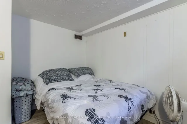 Additional image 32 of 404 Queenston Rd