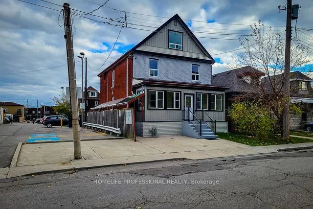 Additional image 10 of 300 Balmoral Ave