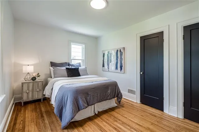 Additional image 27 of 111 LAKE AVENUE Dr