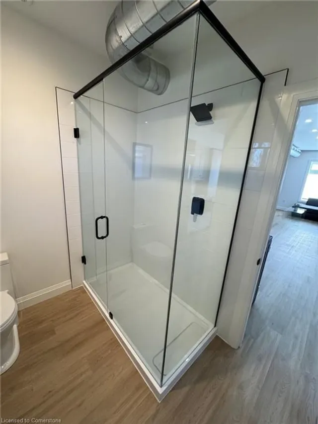 Additional image 44 of 198 Dundurn St