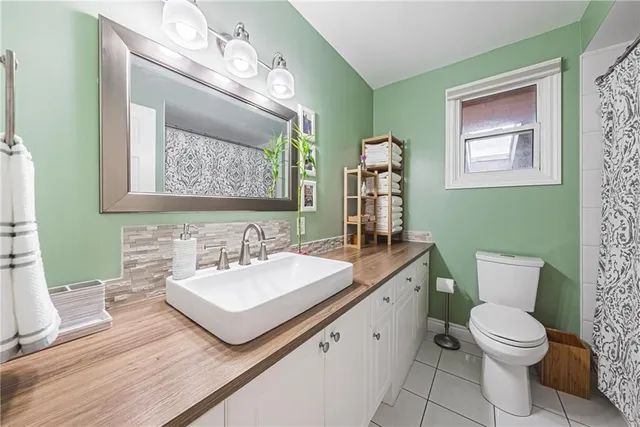 Additional image 14 of 52 HOOVER Cres