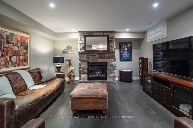 Additional image 30 of 67 Alma St