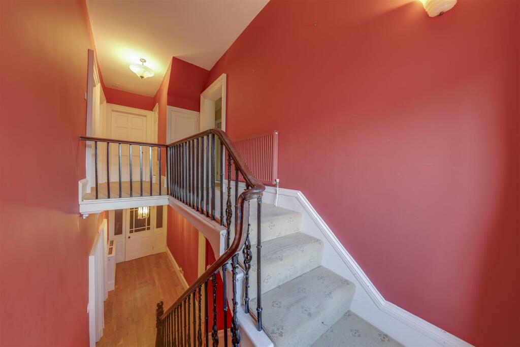 Additional image 21 of 5 Bed Character Home, ~3,000sqft, Superb Potential To Add Value