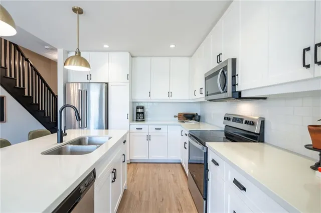 Additional image 8 of 27 RACHEL Dr Unit 15