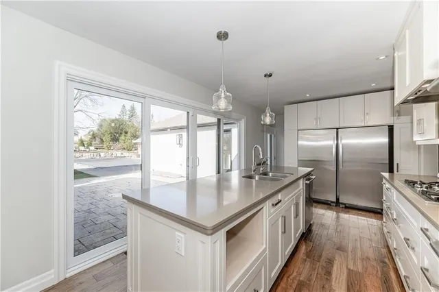 Additional image 6 of 106 OVERDALE Ave