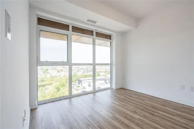 Additional image 18 of 470 DUNDAS St Unit 902