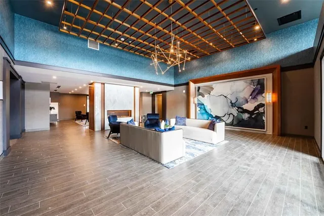 Additional image 3 of 460 Dundas St Unit 803