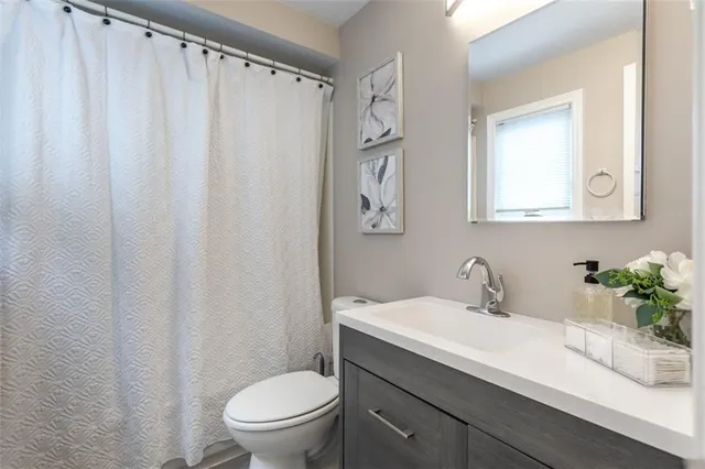 Additional image 22 of 48 KARSH Cres