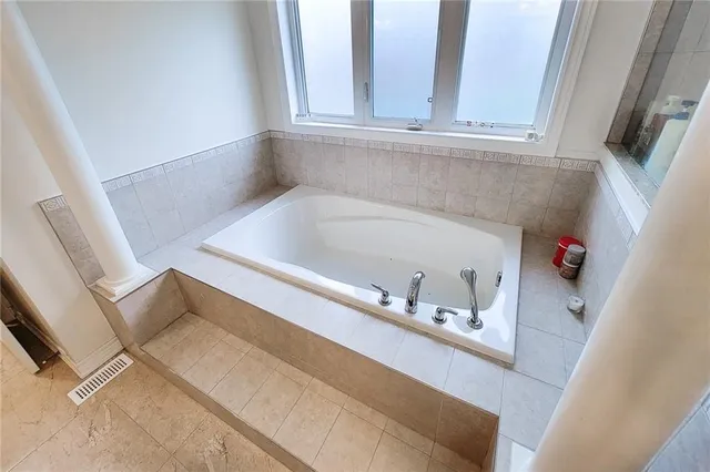 Additional image 30 of 23 WOODHOUSE St