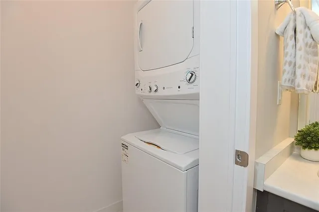 Additional image 25 of 101 SHOREVIEW Pl Unit 214