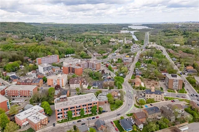 Additional image 47 of 50 MAIN St Unit 301