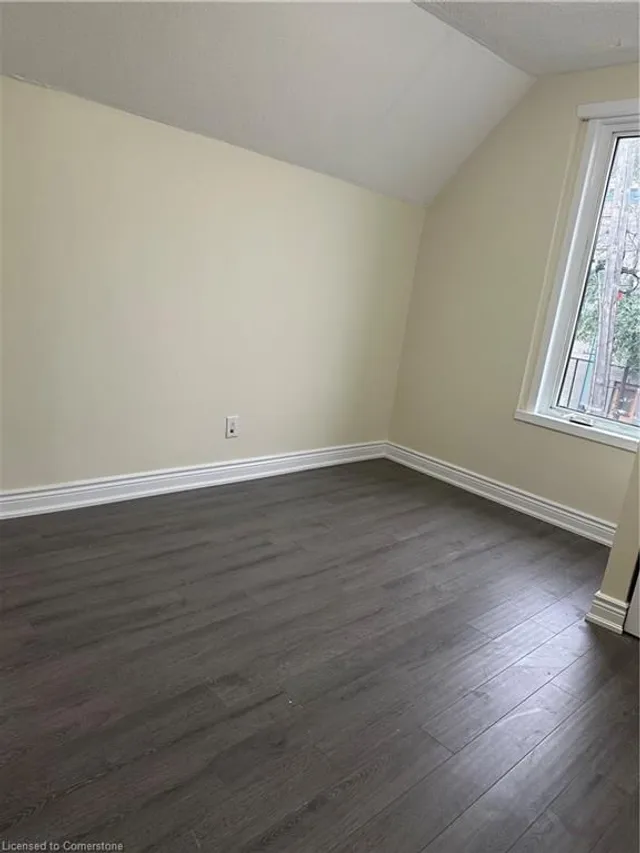 Additional image 13 of 57 Beach Rd