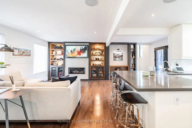 Additional image 7 of 97 Overdale Ave