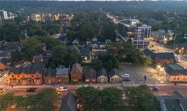 Additional image 25 of 329 MAIN St