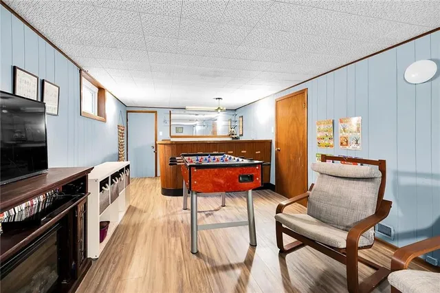 Additional image 28 of 8 LAMPTON Pl