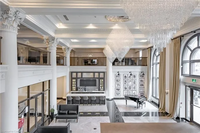 Additional image 24 of 112 King St Unit LPH01