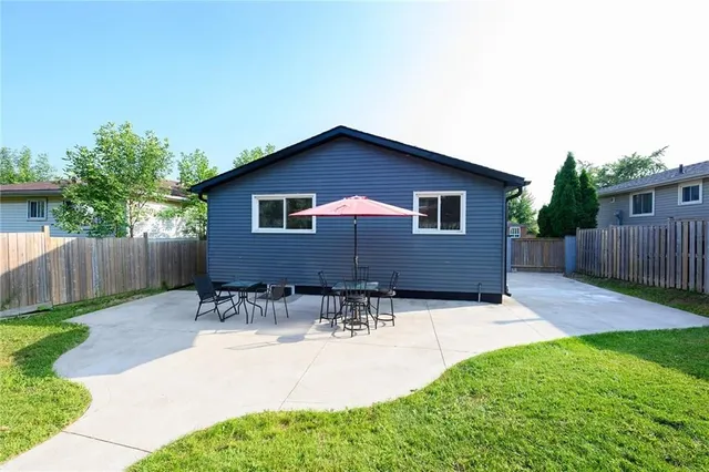 Additional image 47 of 165 BELLINGHAM Dr