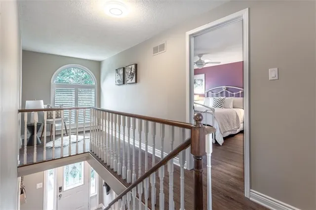 Additional image 19 of 48 KARSH Cres