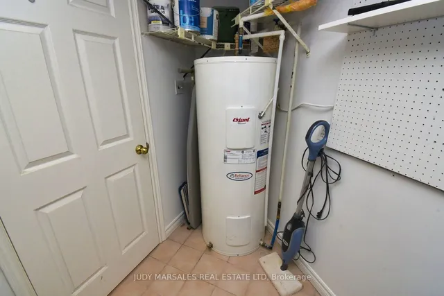 Additional image 32 of 150 Wilson St Unit PH3