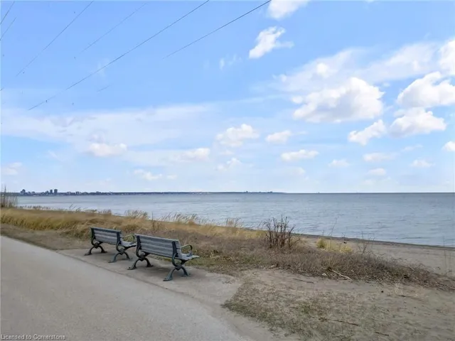 Additional image 34 of 10 Bayside Ave