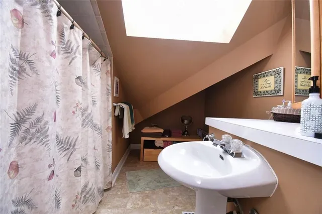 Additional image 35 of 152 HOMEWOOD Ave