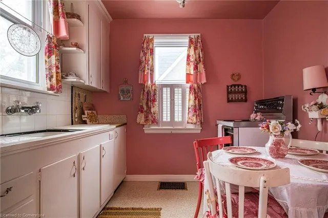 Additional image 24 of 144 Brantdale Ave