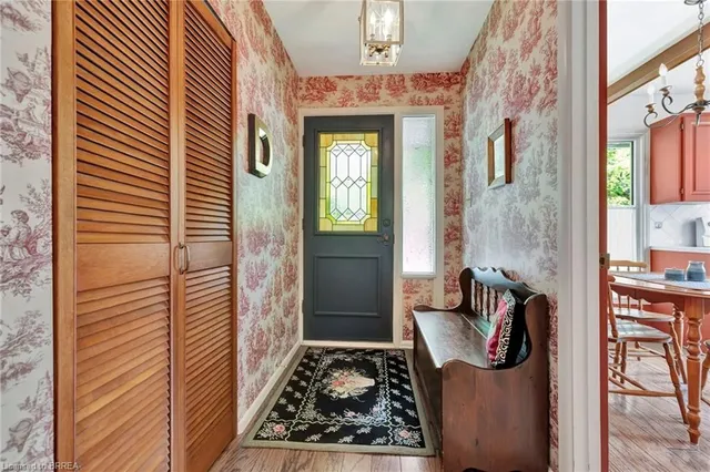 Additional image 4 of 84 Creighton Rd