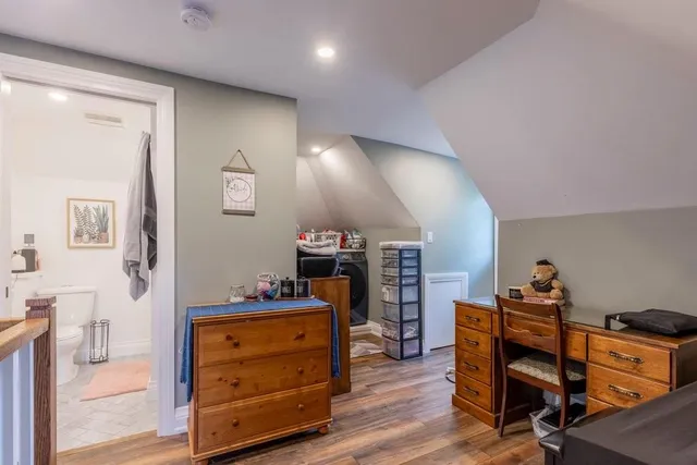 Additional image 31 of 81 DUNSMURE Rd