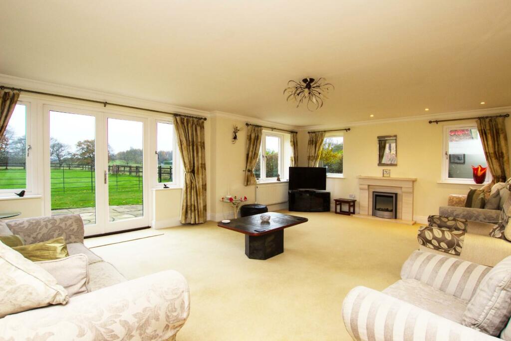 Additional image 6 of 'Green Pastures' Pleasington, BB2 5JH