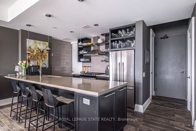 Additional image 2 of 181 James St Unit PH6