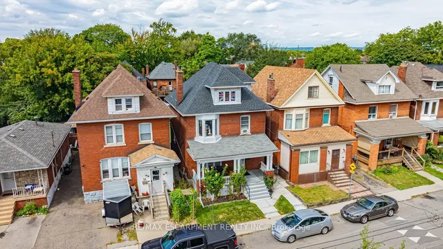 Additional image 39 of 24 Carrick Ave