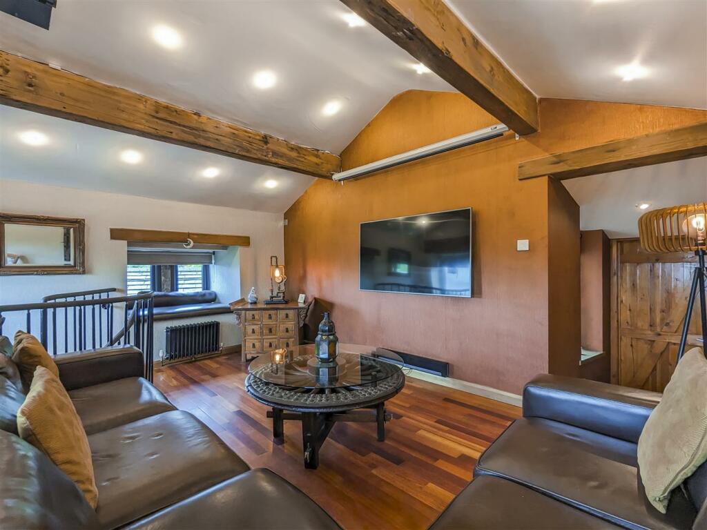 Additional image 4 of Hollin Lane, Rossendale