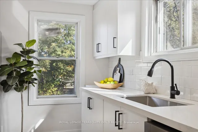 Additional image 13 of 2027 Brampton St