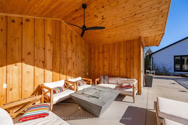 Additional image 27 of 106 Overdale Ave