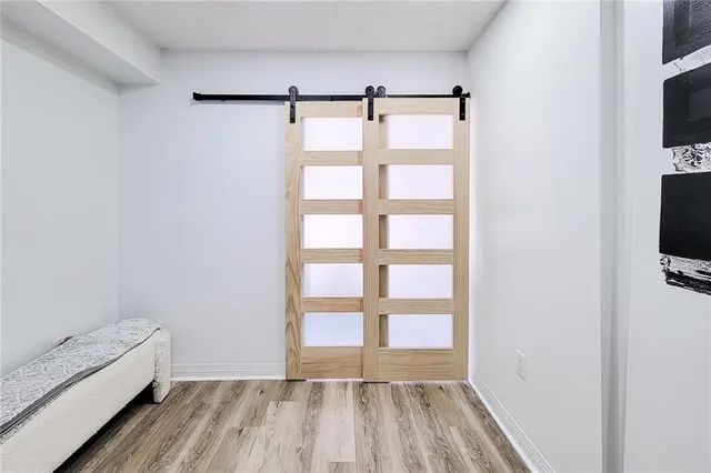 Additional image 5 of 8 SHOWERS Lane