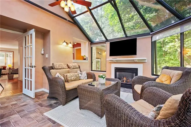 Additional image 15 of 38 OSLER Dr