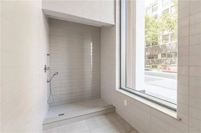 Additional image 16 of 212 KING WILLIAM St Unit 612